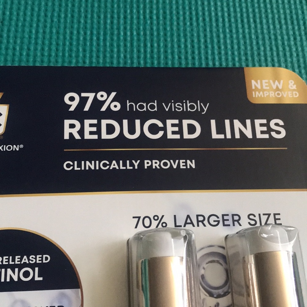 ROC Retinol Correxion Serum Firm Reduce Wrinkles 1.7 Fl Oz X 2 Pack - Picture 2 of 6
